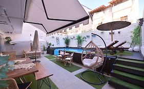 Retro Luxury Rooms